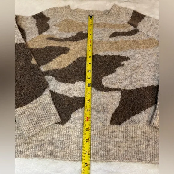 Anthropologie Moth Super Soft Neutral Camo Crewneck Knit Sweater - Picture 11 of 12